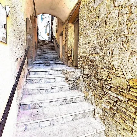 Black & White 3* Pietra Montecorvino