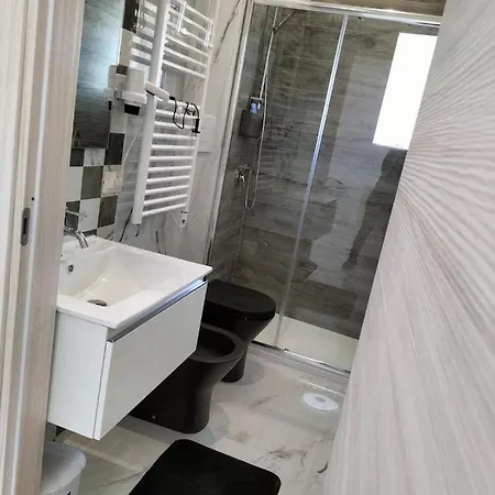 Nocleg ze śniadaniem Black & White Pietra Montecorvino