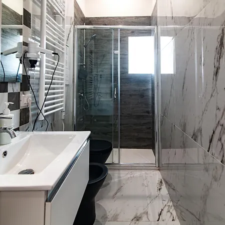 Black & White Nocleg ze śniadaniem Pietra Montecorvino