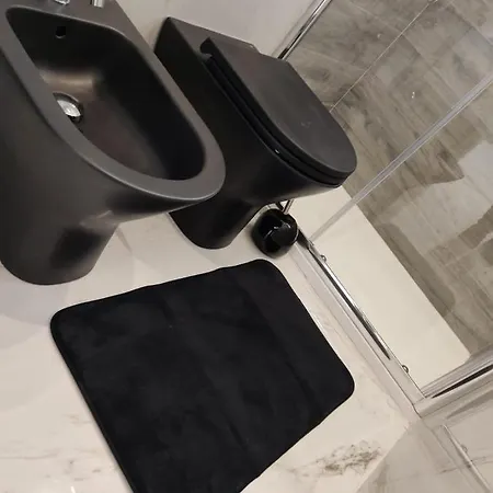 Black & White Bed & Breakfast 3*