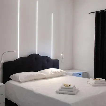 Bed & Breakfast Black & White Pietra Montecorvino